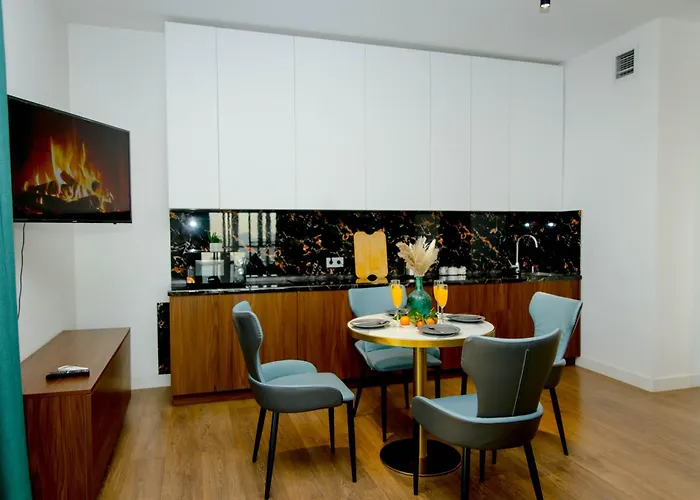 Business-Class Apartment, Евротрёшка С Панорамным Видом