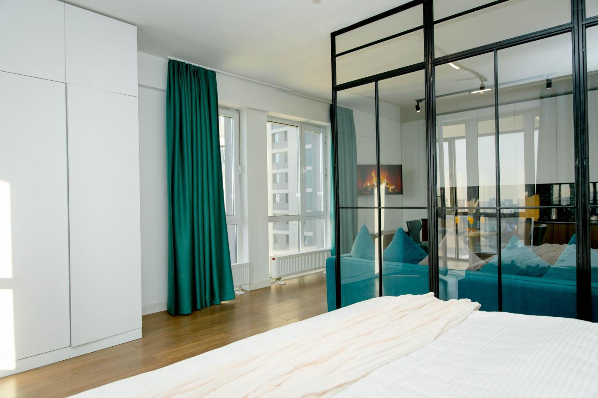 Business-class Apartment, евротрёшка с панорамным видом Apartment