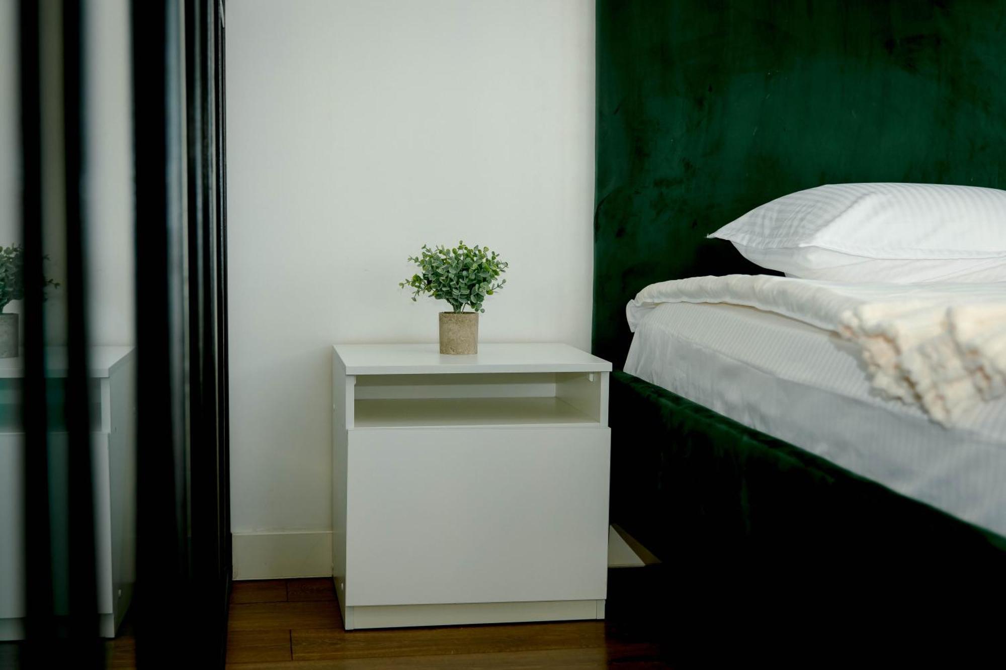Business-class Apartment, евротрёшка с панорамным видом Apartment *